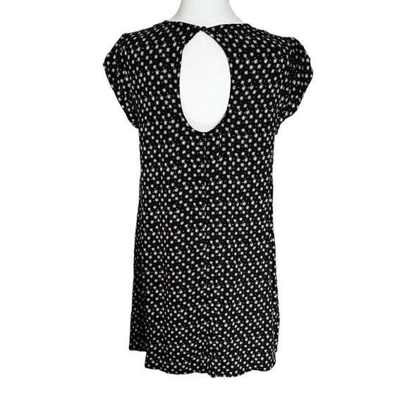 Urban Outfitters Skater Mini Dress Women's M Cap Sleeve Daisy Print 90's Vibe - Picture 3 of 15